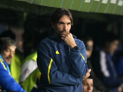No es argentino y cobra millones: el técnico que los hinchas piden para Boca sí o sí
