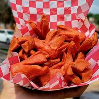 Salchipulpos: conocé esta crujiente y rica forma de comer salchichas, perfecta para tu próxima picada
