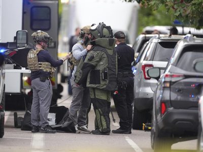 Trump culpa a la política de fronteras abiertas de Biden por el ataque terrorista en Colorado
