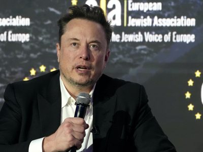 Elon Musk comparte video manipulado con IA que imita la voz de Kamala Harris