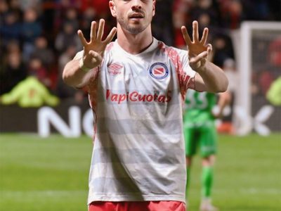 Argentinos Juniors demolió a Banfield en La Paternal