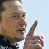 Elon Musk estaría a un paso de comprar Twitter: las acciones de la red social se dispararon