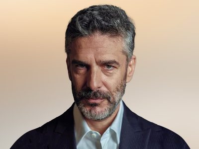 Quién es Julia, la hija adolescente de Leonardo Sbaraglia que se mantiene alejada de los medios