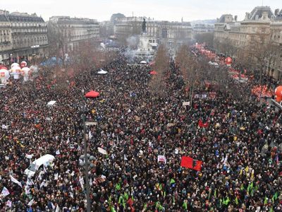 Masivas marchas en Francia contra el plan de ajuste del Gobierno