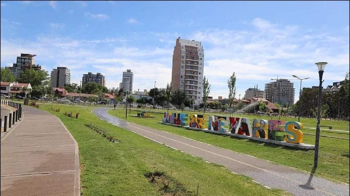 El parque Jaime de Nevares en Neuquén no será puesto a la venta. Fuente: (Facebook)