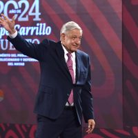AMLO pide calma por huracán Beryl: no hay certeza de que va a llegar con fuerza