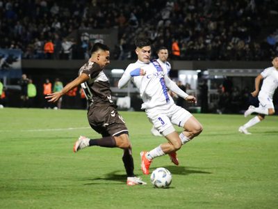 El Tomba le ganó a Platense