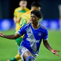 Rescatan a familia de futbolista ecuatoriano tras ser secuestrada