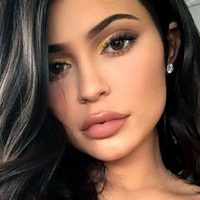 ¿Te lo vas a perder? Kylie Jenner este atuendo dan demasiado de qué hablar ¡Transparencias!