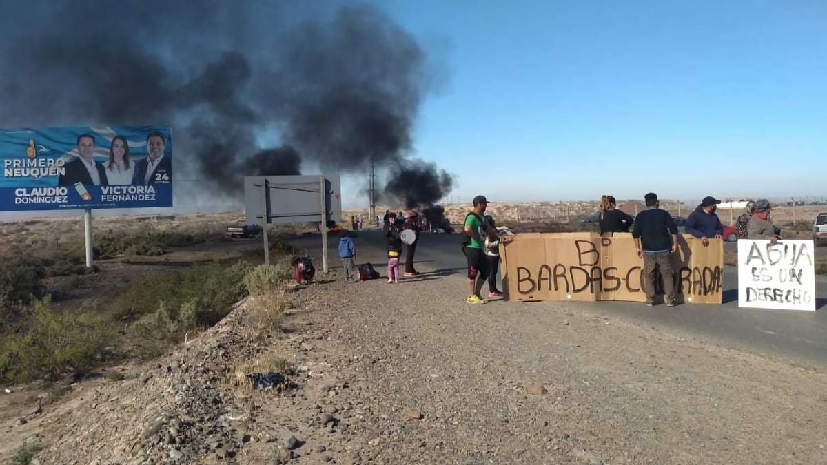 Corte de ruta en la Bajada del Maida. Fuente: (Twitter)