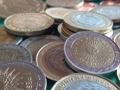Vale una fortuna: conocé si tenés una de las monedas de 5 pesos que se vende por una gran suma