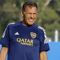 El problema de los laterales y los extranjeros en Boca, ¿qué debe hacer Russo?