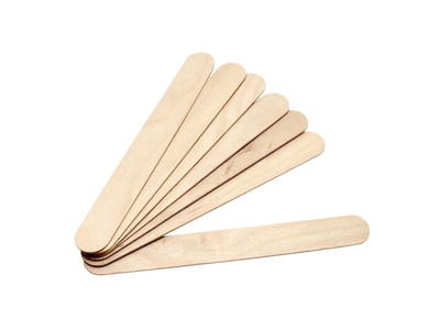 Con solo palitos de madera, hacé este marco para espejo y decorá tu pieza con el toque más delicado
