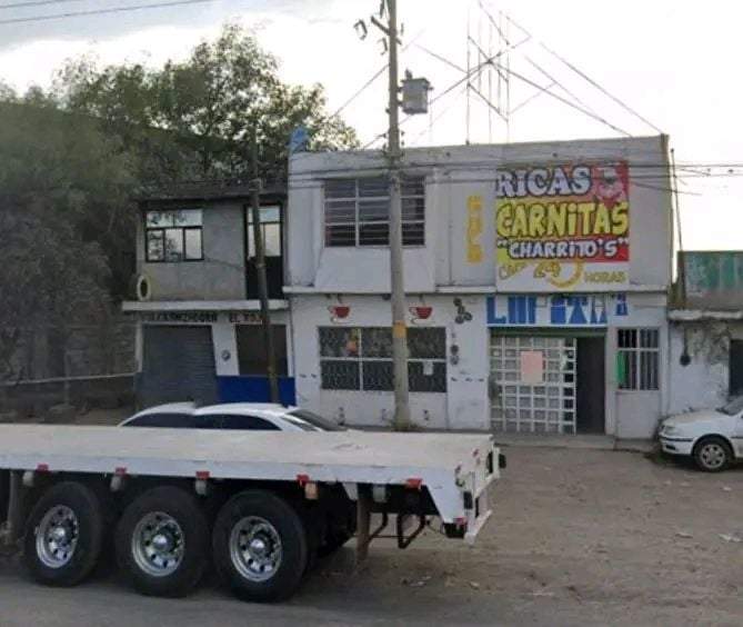 Establecimiento en Tarímbaro, Michoacán, donde la dueña fue asesinada a tiros, presuntamente por dos extranjeros