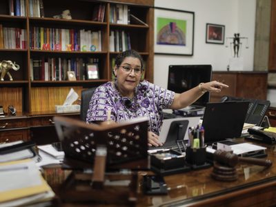 A petición de Lenia Batres, la SCJN dejaría en vulnerabilidad a personas con discapacidad