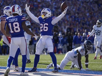 Amari Cooper anota en su debut con los Bills en la victoria 34-10 ante los Titans