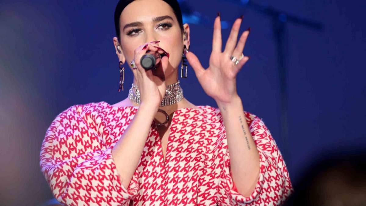 Dua Lipa. Fuente: (Twitter)