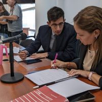El policía que le disparó a su amigo fue imputado por homicidio y quedó detenido