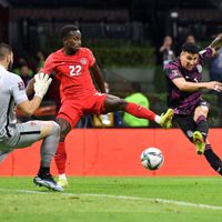 México empata con Canadá, pierde liderato y aparece el grito homofóbico en el Azteca
