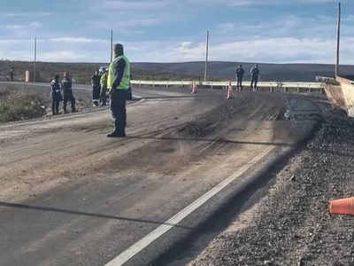 Alerta en la Ruta 5 por el vuelco de un camión