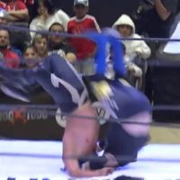 El luchador Misterius desmiente que quedará paralítico tras grave caída durante una pelea (Videos)