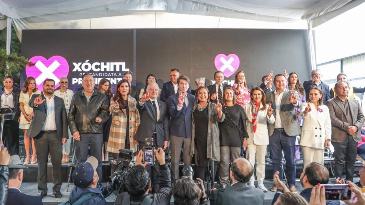 Xóchitl Gálvez presentó a su equipo de campaña