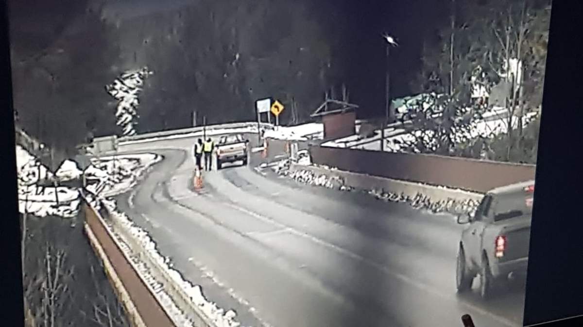 Cámara de seguridad en Puente Correntoso de Villa La Angostura. Fuente: (Facebook)