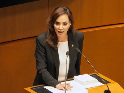 Lilly Téllez denuncia amenaza del CJNG; “esto de changoleón te va pesar”, le escribieron
