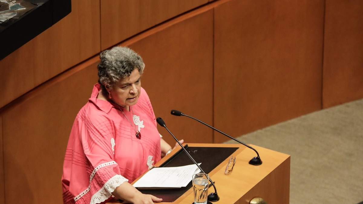 Beatriz Paredes en su discurso en el Senado