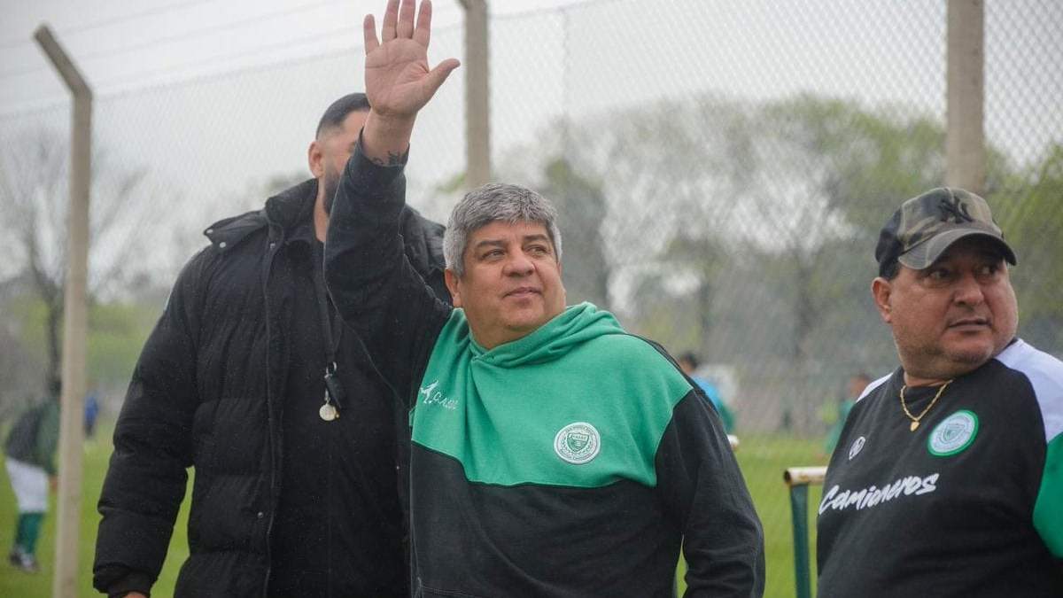 Pablo Moyano, presidente de Camioneros que ya está en la B metro.