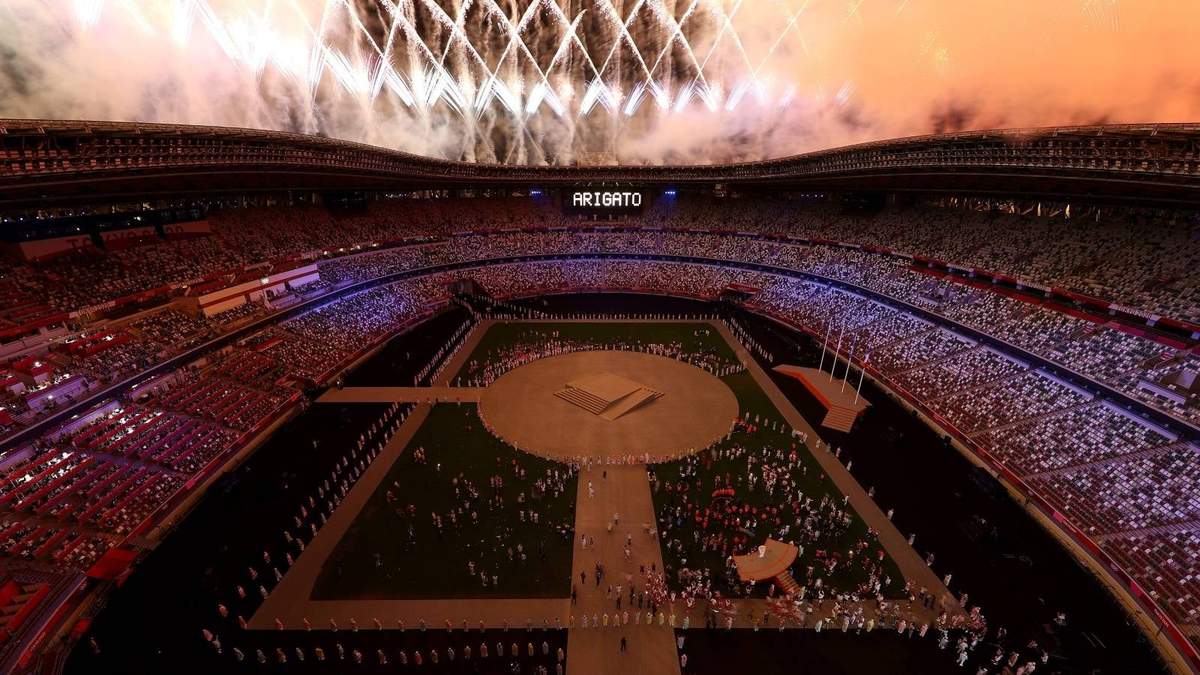 Una clausura inédita ante un estadio vacío