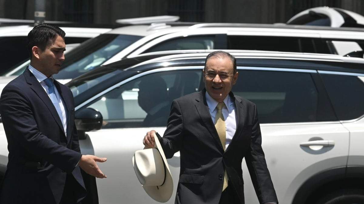 El gobernador de Sonora, Alfonso Durazo, a su llegada a Palacio Nacional