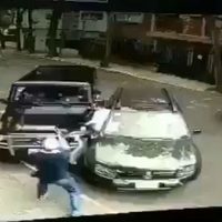 Automovilista frustra intento de robo en la colonia Anzures (Video)