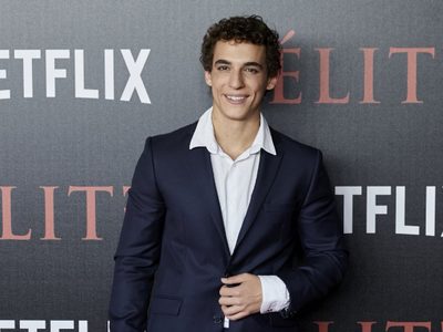 Pide pista en los Récords Guinness: la súper lengua de Miguel Herrán, el actor de “La casa de papel”