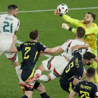 Barnabás Varga se encuentra estable tras sufrir golpe en la cabeza durante el partido de Hungría
