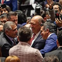 El PRI se parte... y la coalición opositora se resquebraja