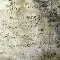 Arqueólogos griegos creen haber hallado el texto más antiguo conocido de "La Odisea"