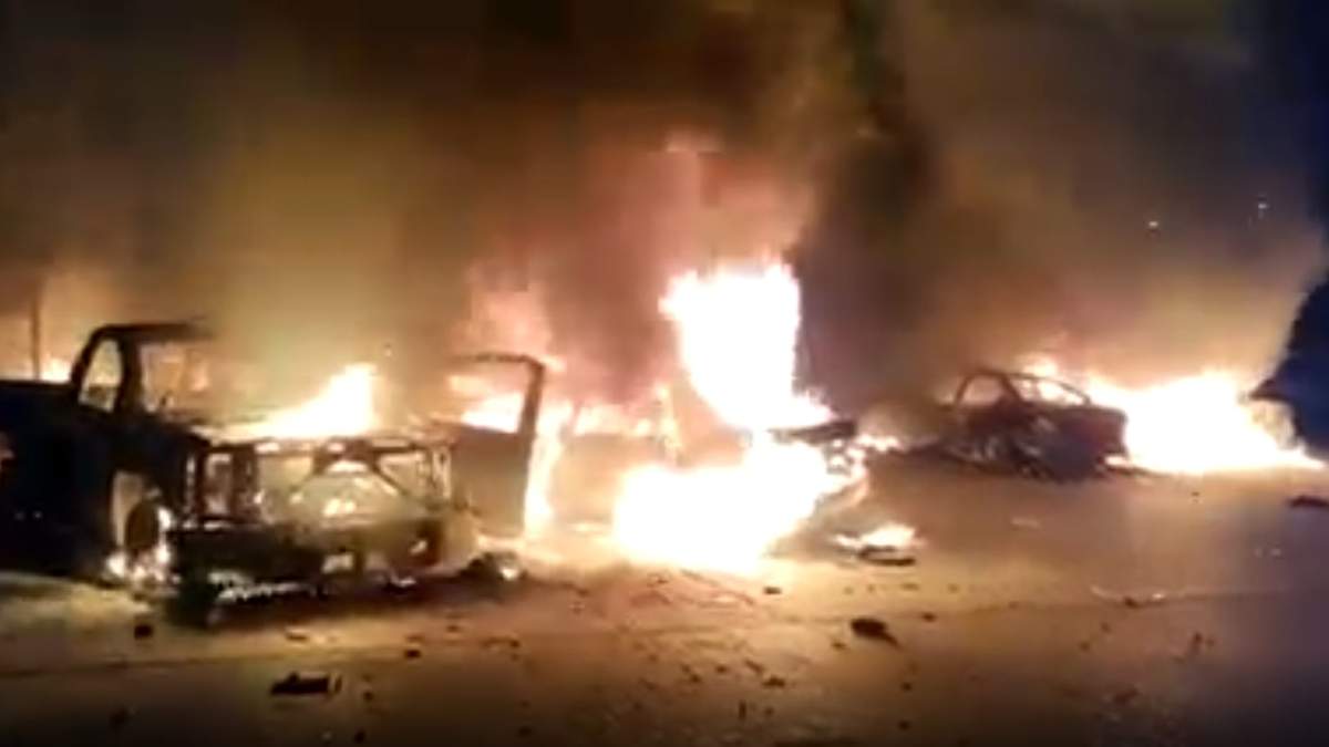 Incendio de vehículos en la cementera Cruz Azul, en Tula, Hidalgo