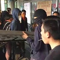 Encapuchados vandalizan la Torre de Rectoría de la UNAM; hay un lesionado (Video)