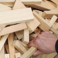 Nunca más tires los retazos de madera: creá esta divina bandeja estilo Pinterest para regalar o decorar tu casa
