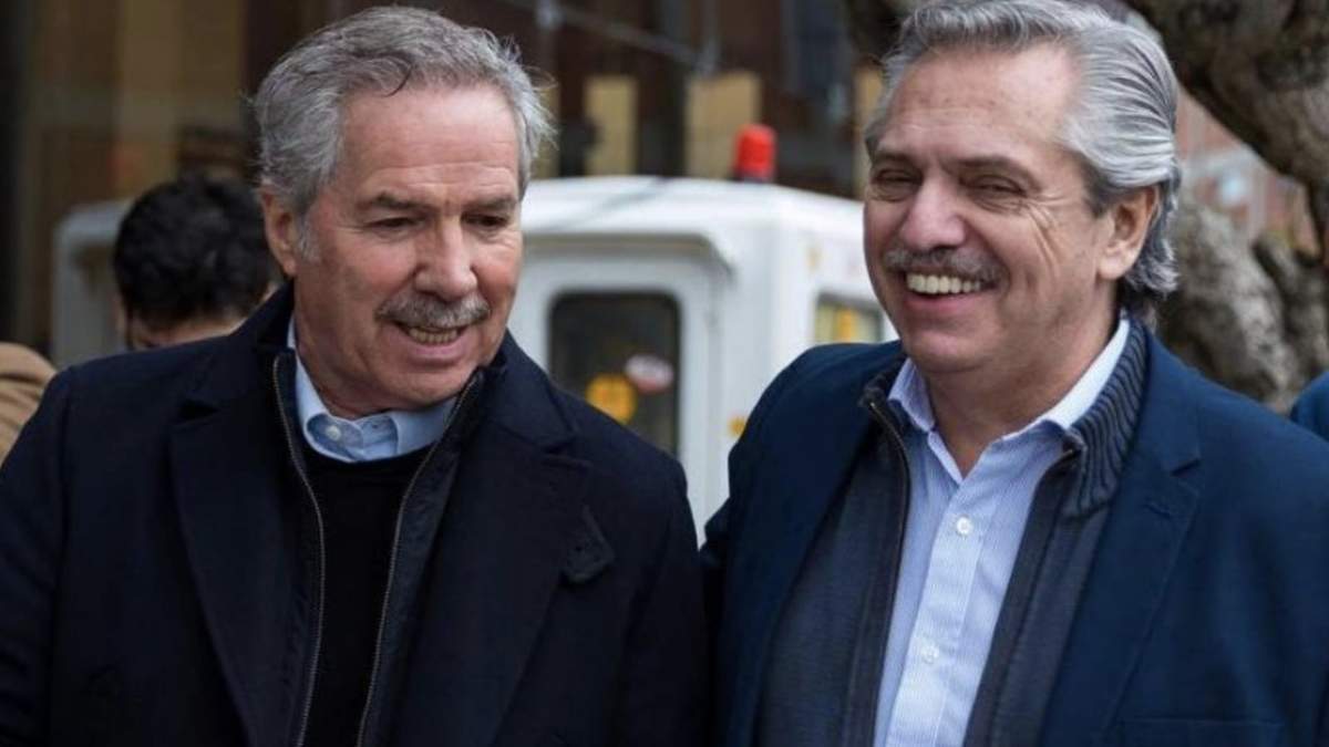 Felipe Solá y Alberto Fernández (foto: Twitter).