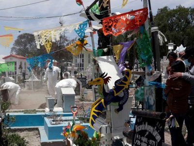 Constante, pero alta: reportan casi 5.500 nuevos casos de coronavirus en México