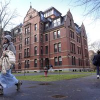 Justicia vuelve a bloquear la orden de Trump para suspender matriculaciones extranjeras en Harvard