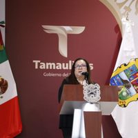 Inaugura Américo Villarreal gimnasio en Escuela Normal de Educadoras, legado de su padre