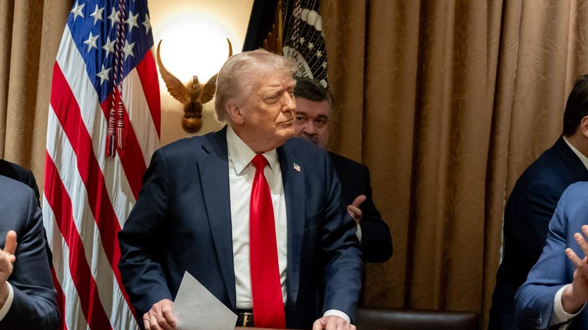 Donald Trump exigió la “rendición incondicional” de Irán