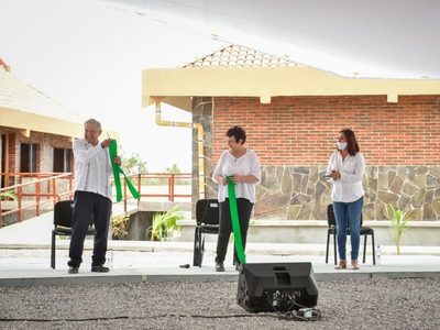 AMLO dice que seguirá en "el face" mientras no lo censuren