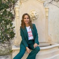 Inspiración +50: Analía Franchín elige el pantalón y el color de la temporada para un increíble look creativo