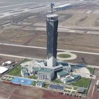 EU acusa a México de romper acuerdo por trasladar aerolíneas del AICM al AIFA