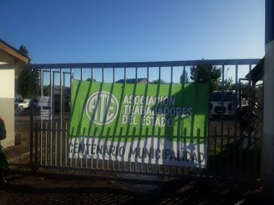 Municipales de Centenario siguen en estado de alerta ante una reunión con autoridades