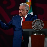 AMLO sobre Latinus: “cómo no vamos a informar si es dinero público”